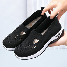 Load image into Gallery viewer, Women Woven Orthopedic Breathable Soft Sole Shoes