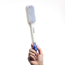 Load image into Gallery viewer, Self-Cleaning Anti-Static Massage Comb