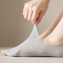Load image into Gallery viewer, Invisible Ice Silk Breathable Socks