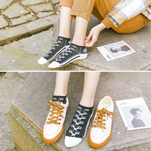 Load image into Gallery viewer, Cotton Deodorant Breathable Shallow Crew Socks