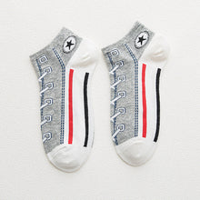 Load image into Gallery viewer, Cotton Deodorant Breathable Shallow Crew Socks