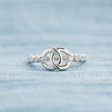 Load image into Gallery viewer, Forever Linked Interlocking Ring