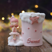 Load image into Gallery viewer, Angel Resin Pen Holder