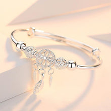 Load image into Gallery viewer, Dreamcatcher Feather Charm Bracelet