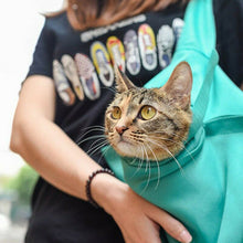 Load image into Gallery viewer, Cat Travel Pouch