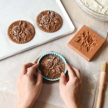 Load image into Gallery viewer, Cookie Mold Cutter