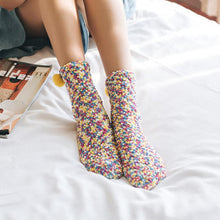 Load image into Gallery viewer, Pom Pom Cupcake Socks