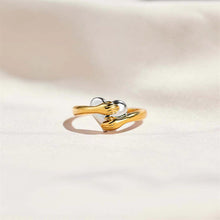 Load image into Gallery viewer, Feel My Love Hug Heart Ring
