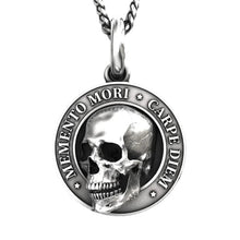 Load image into Gallery viewer, Skull Pendant